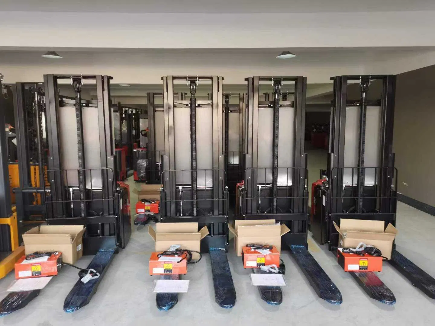 Heli Original Electric Stacker Cdd15j 1.5ton 3meter 3.5meter Walkie Pedestrian Pallet Stacker Forklift for Europe Us Pallets