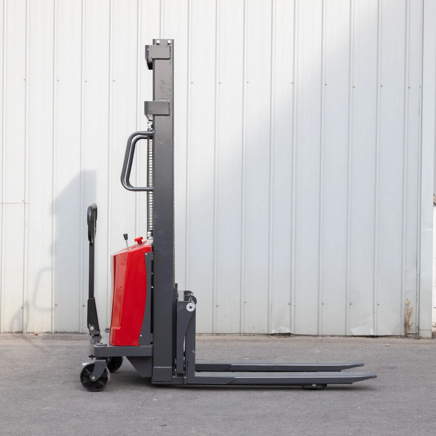 Semi-Electric Stacker with Ergonomic Design for Heavy Duty Tasks
