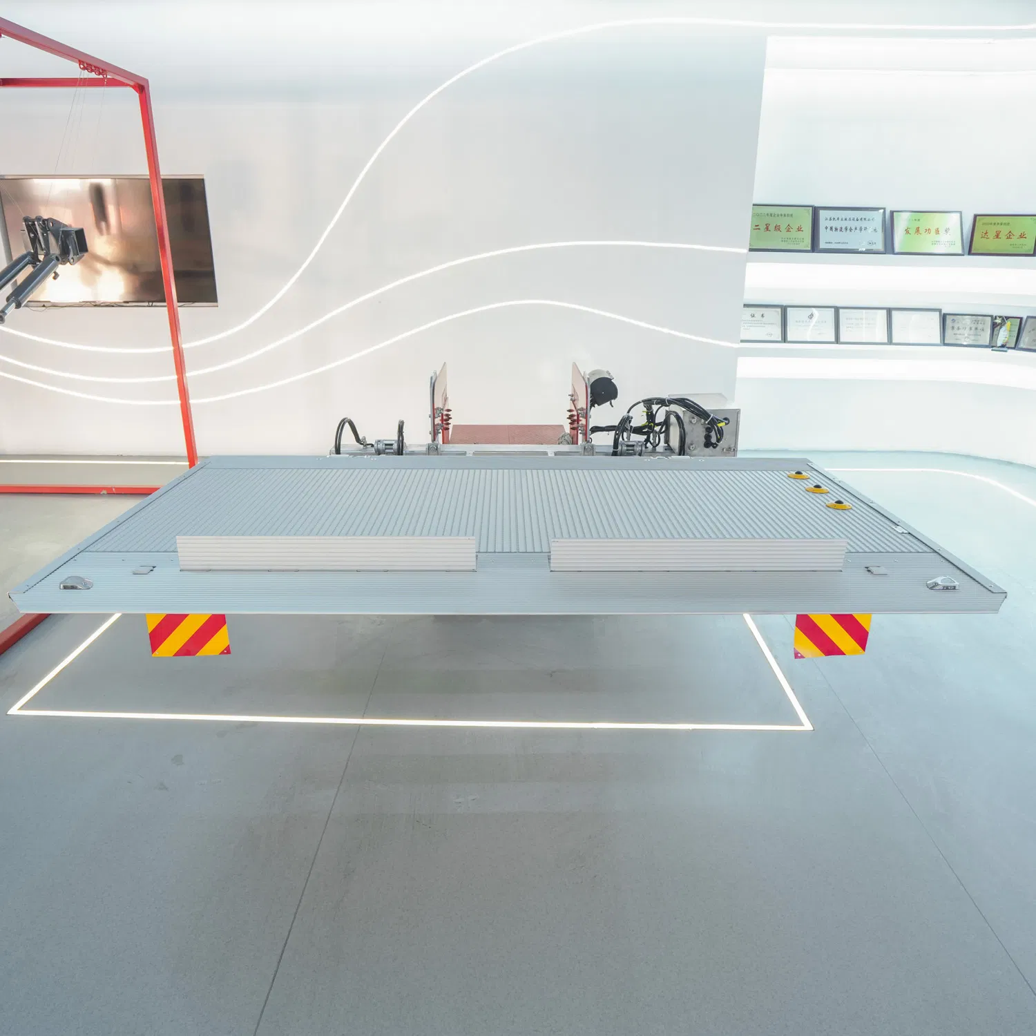 Tail Lift Cantilever Platform 1500kg for Sale Manufacturer Aluminum Material