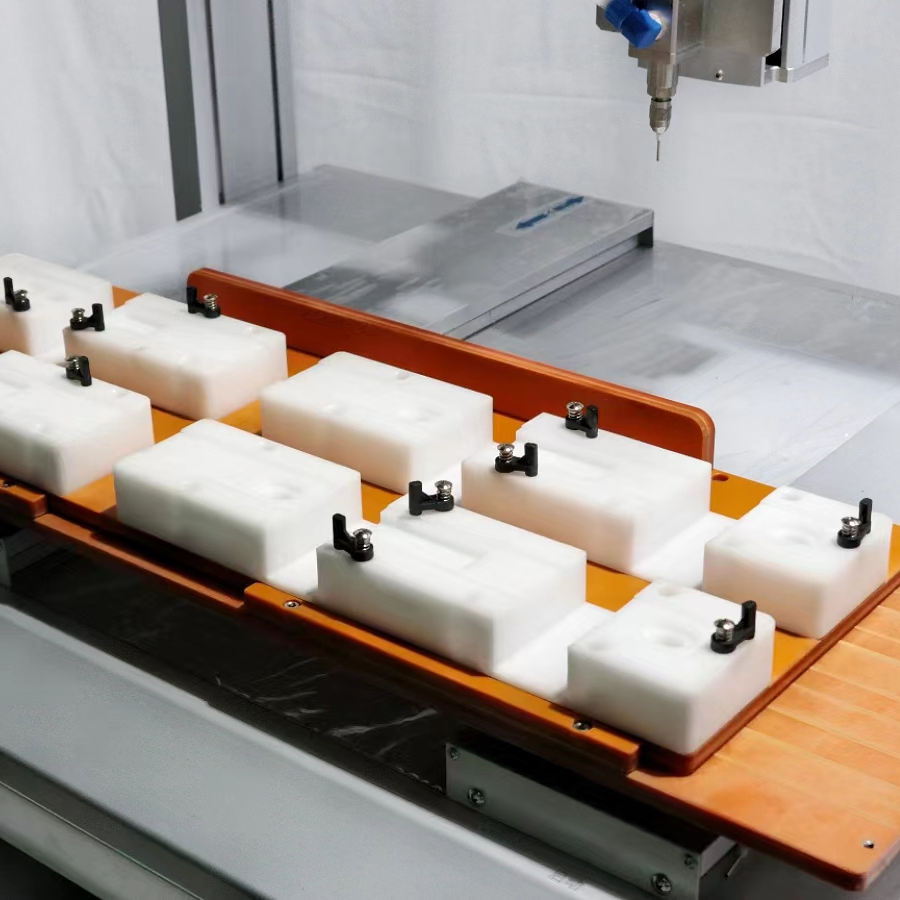 Ra 360° Rotating Multi-Head Automatic Glue Dispensing Machine/Robot for Factory Production