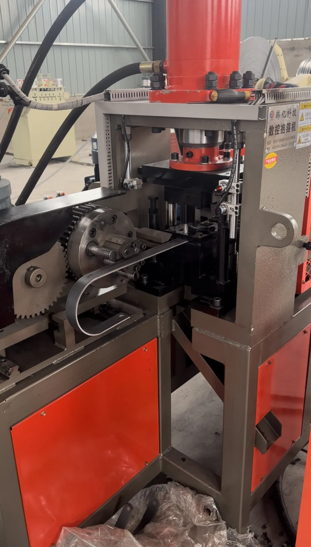 Custom Moulds for Flat Iron Bending and Clamping Machine Solutions