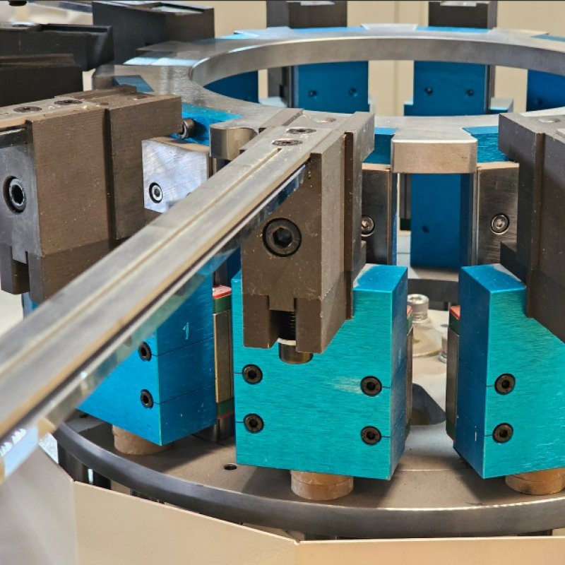 Auto Horizontal Multi-Layers Steel Filter Core Clipping Machine-Stable