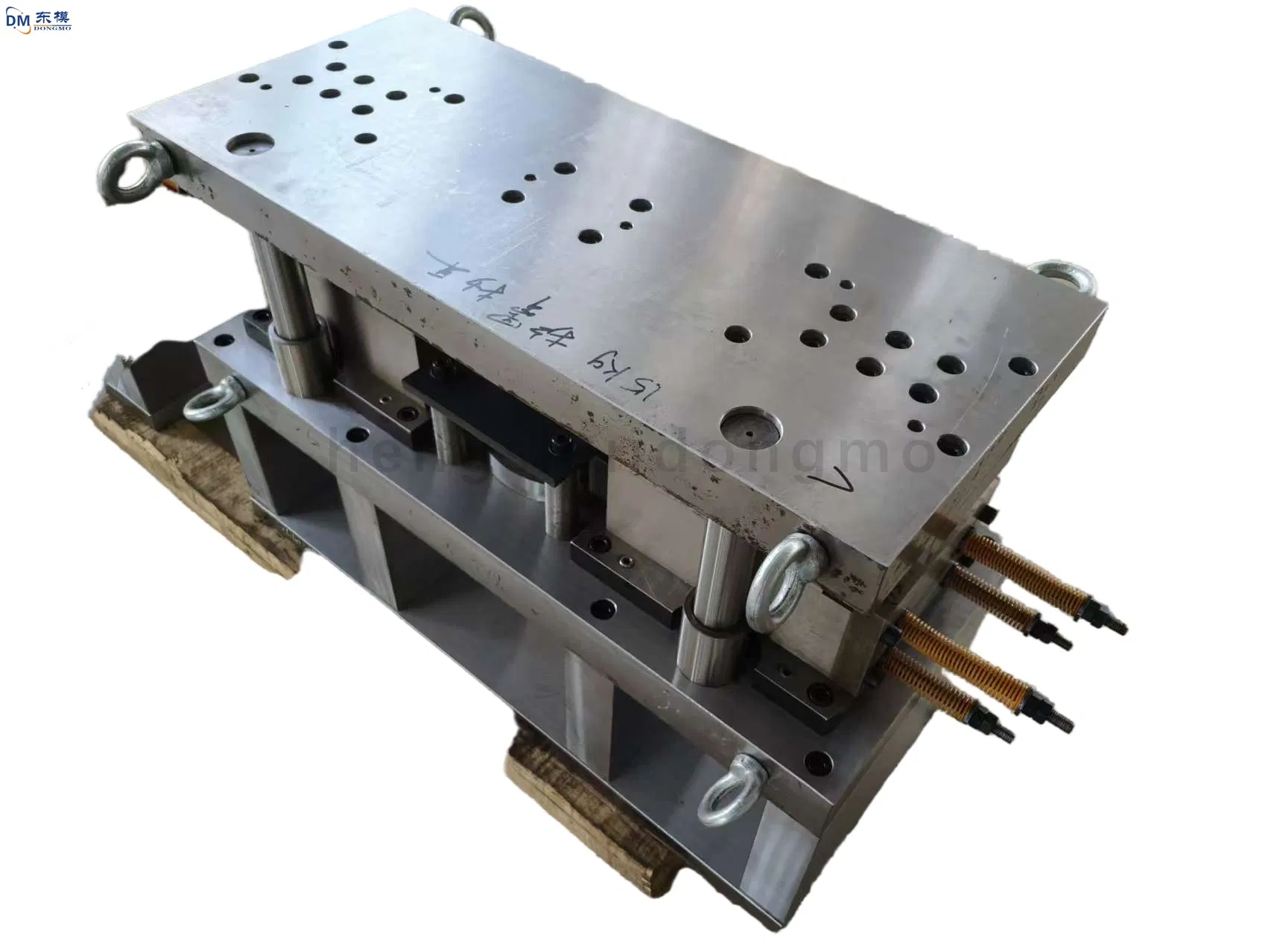 Custom Sheet Metal Cutting, Stamping and Stretching Dies