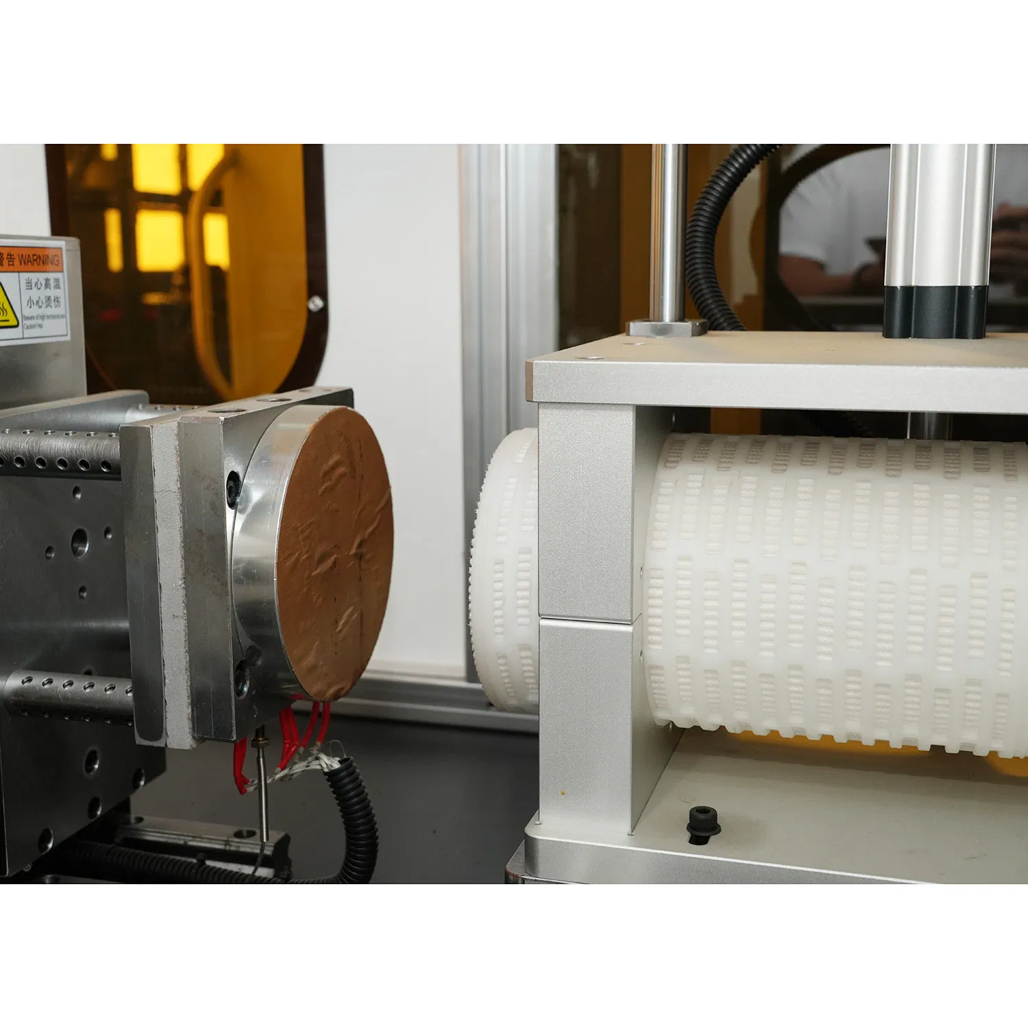 Industrial Grade Servo Large Flow PP Filter Cartridge End Cover Hot Plate Welder