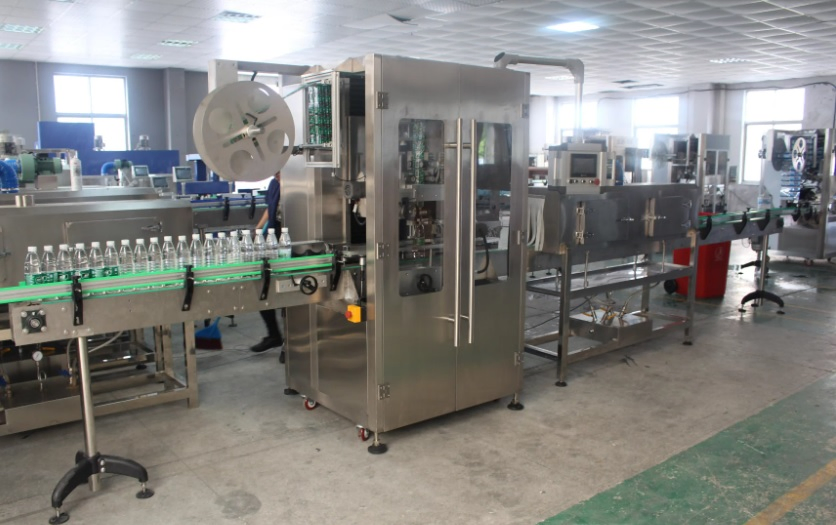 Sleeve Labeling Machine for Water Beverage
