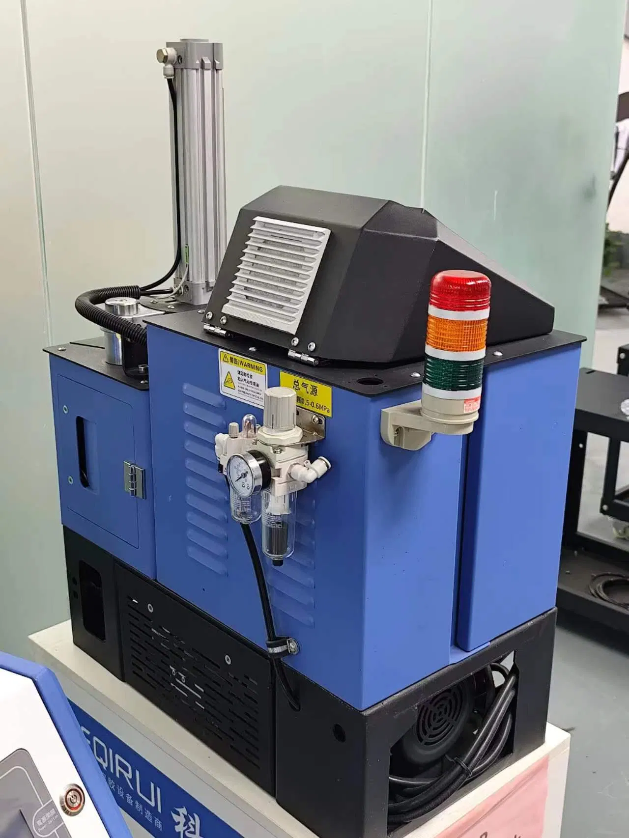 Small Hot Melt Adhesive Machine Packaging 2.5L Convenient PUR-2.5L