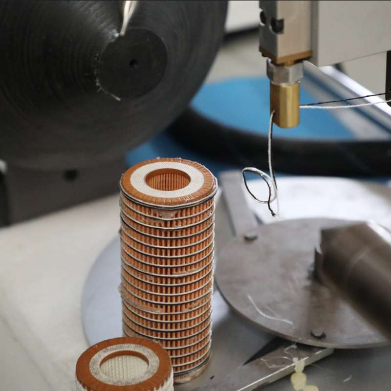 Easy to Operate One Station Multi-Layer Filter Media Hot Melt Bonding Machine