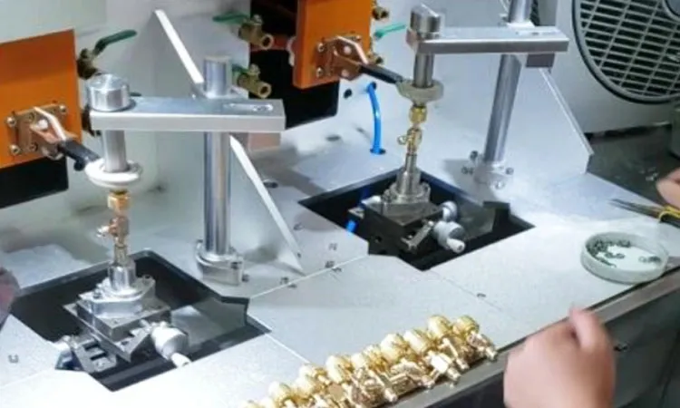 Aluminum alloy working surface