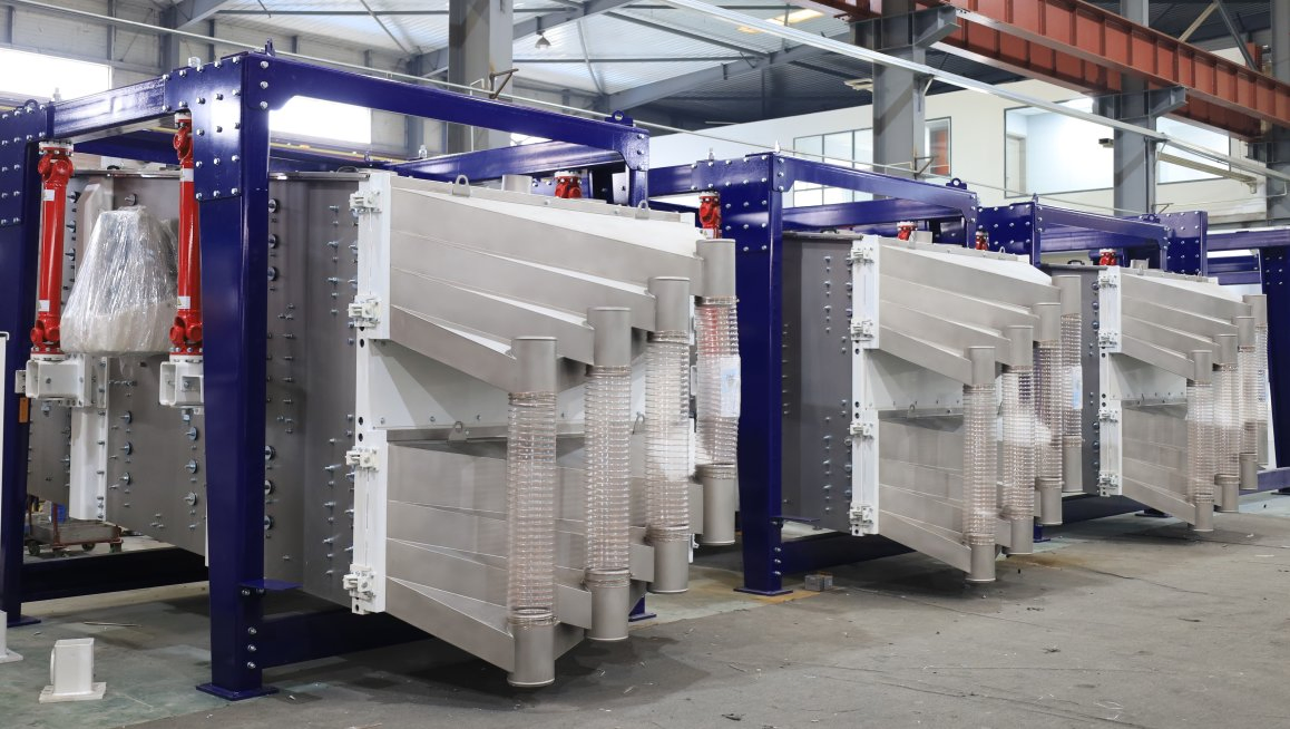 High-Capacity Square Swing Screen, Factory Direct Supply of Screening Equipment