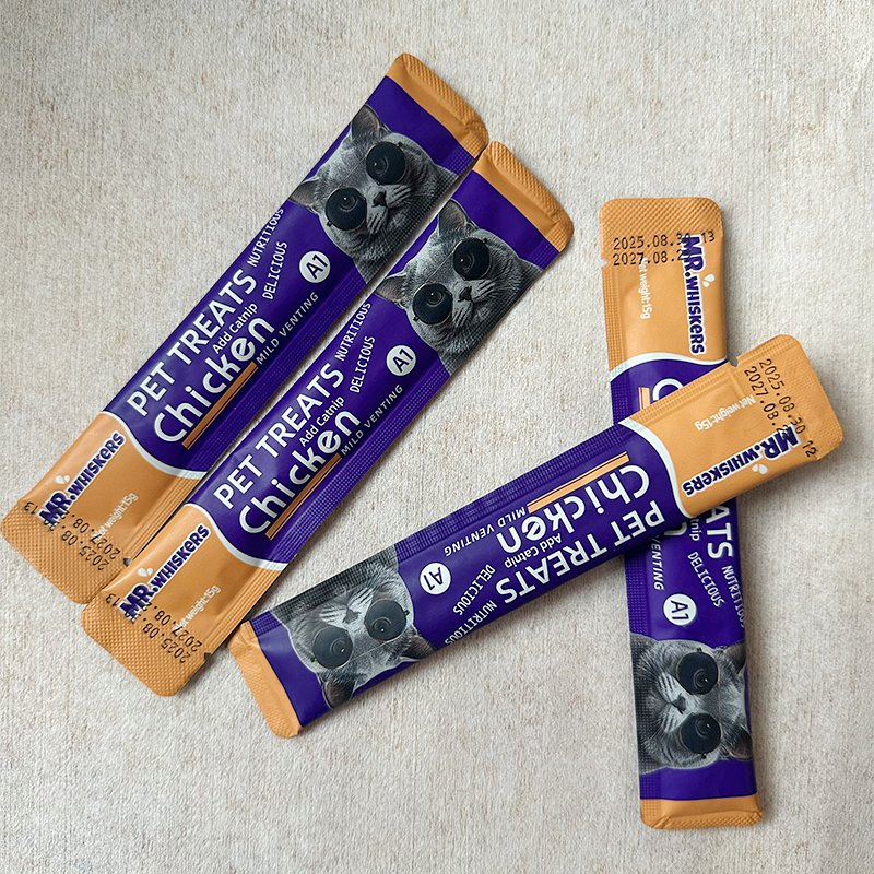 Organic Wet Pet Treats for Cats with Protein-Rich Ingredients