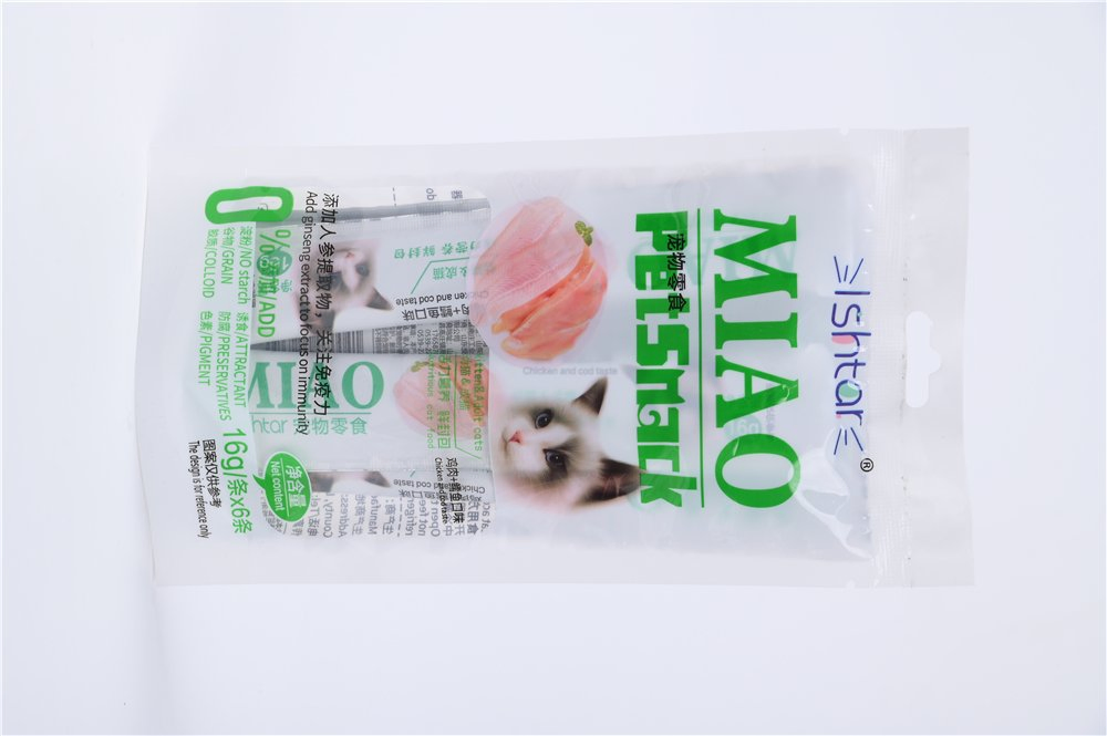 Healthy Organic Cat Treats with Protein Rich Chicken for Happy Pets