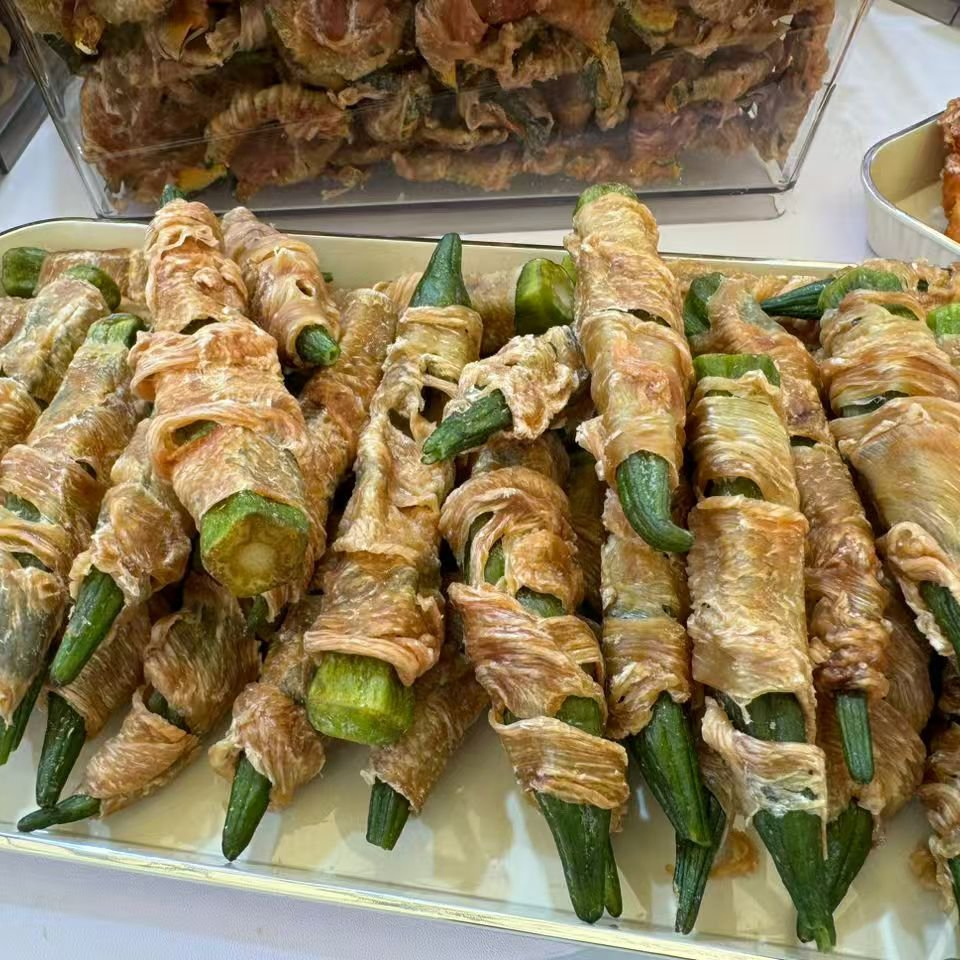 Natural Dog Snack Made with Whole Duck Breast Designed for Dental Chewing Experience Chew Treats