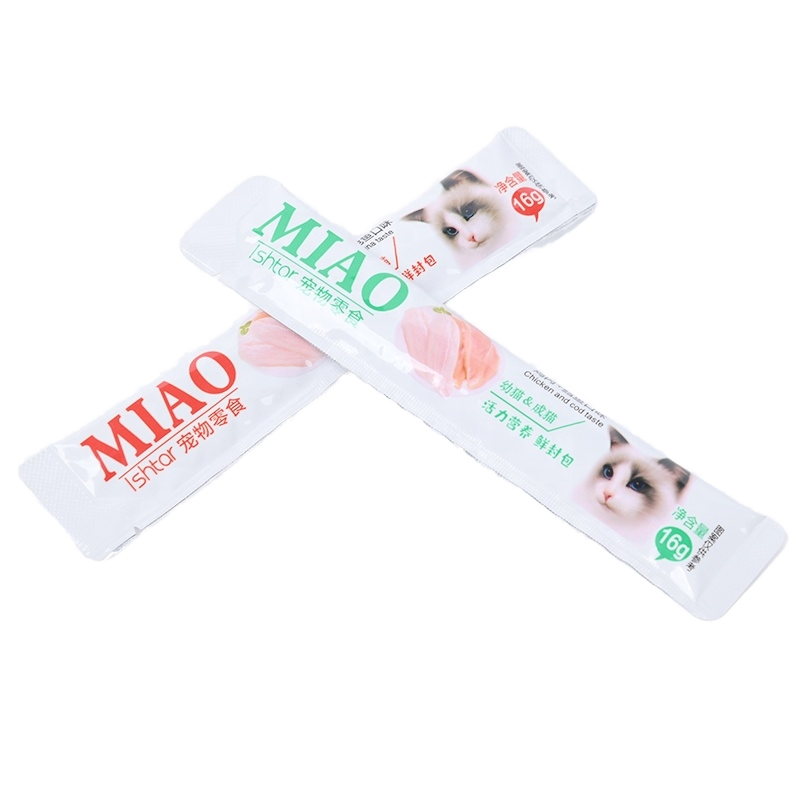 Healthy Organic Cat Treats with Protein Rich Chicken for Happy Pets