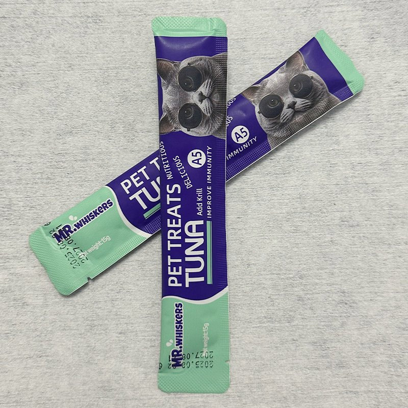 Organic Wet Pet Treats for Cats with Protein-Rich Ingredients