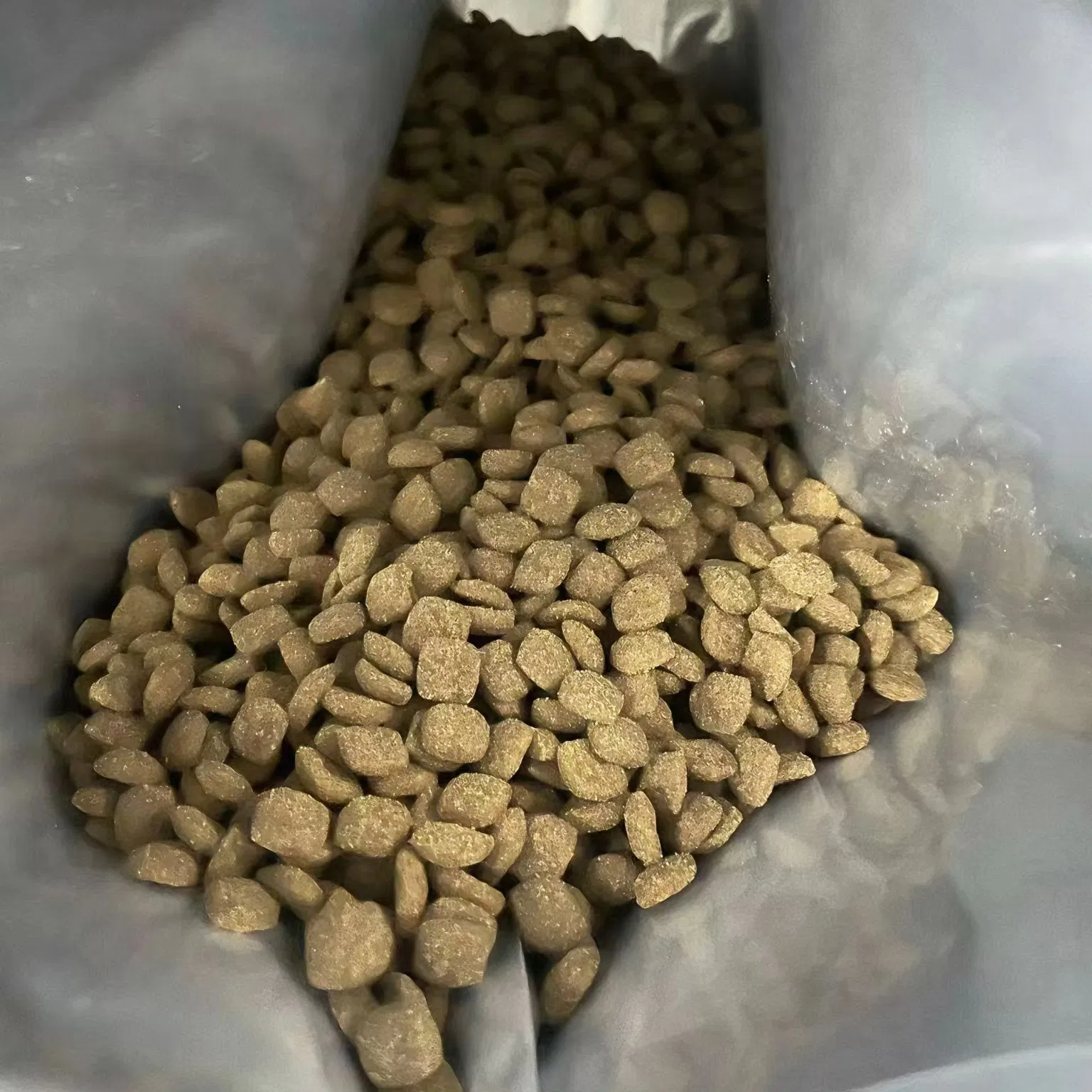 Premium Real Meat Cat Kibble with Tuna and Chicken Recipe for Sensitive Stomach and Skin Care Dry Cat Food