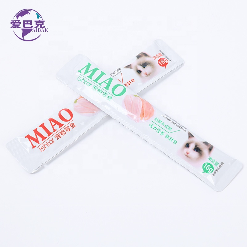 Healthy Organic Cat Treats with Protein Rich Chicken for Happy Pets