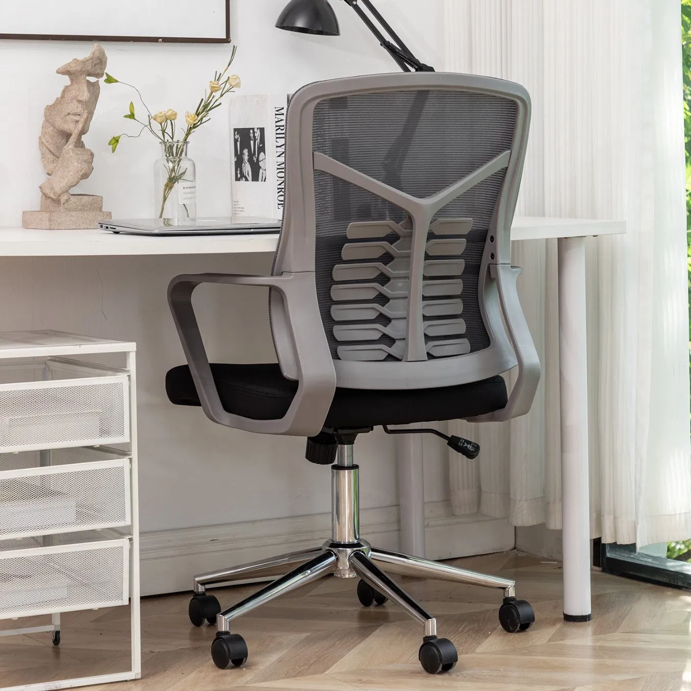 Ergonomic Modern Swivel Desk Chair Adjustable Lift Fabric Executive Office Chair Cheap Mesh Staff Task Computer Chair