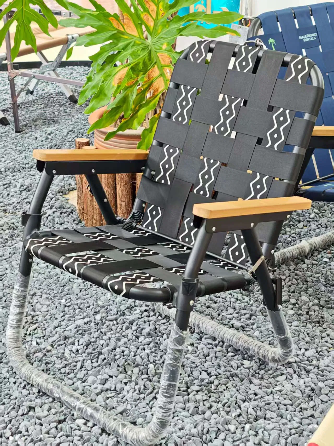 Comfortable Factory-Direct Foldable Aluminum-Frame Camping Chairs for Beach Days