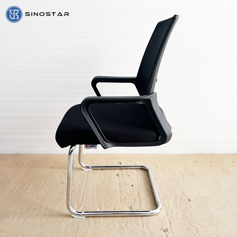Professional Visitor Seating with Mesh Backrest and Adjustable Height Mechanism