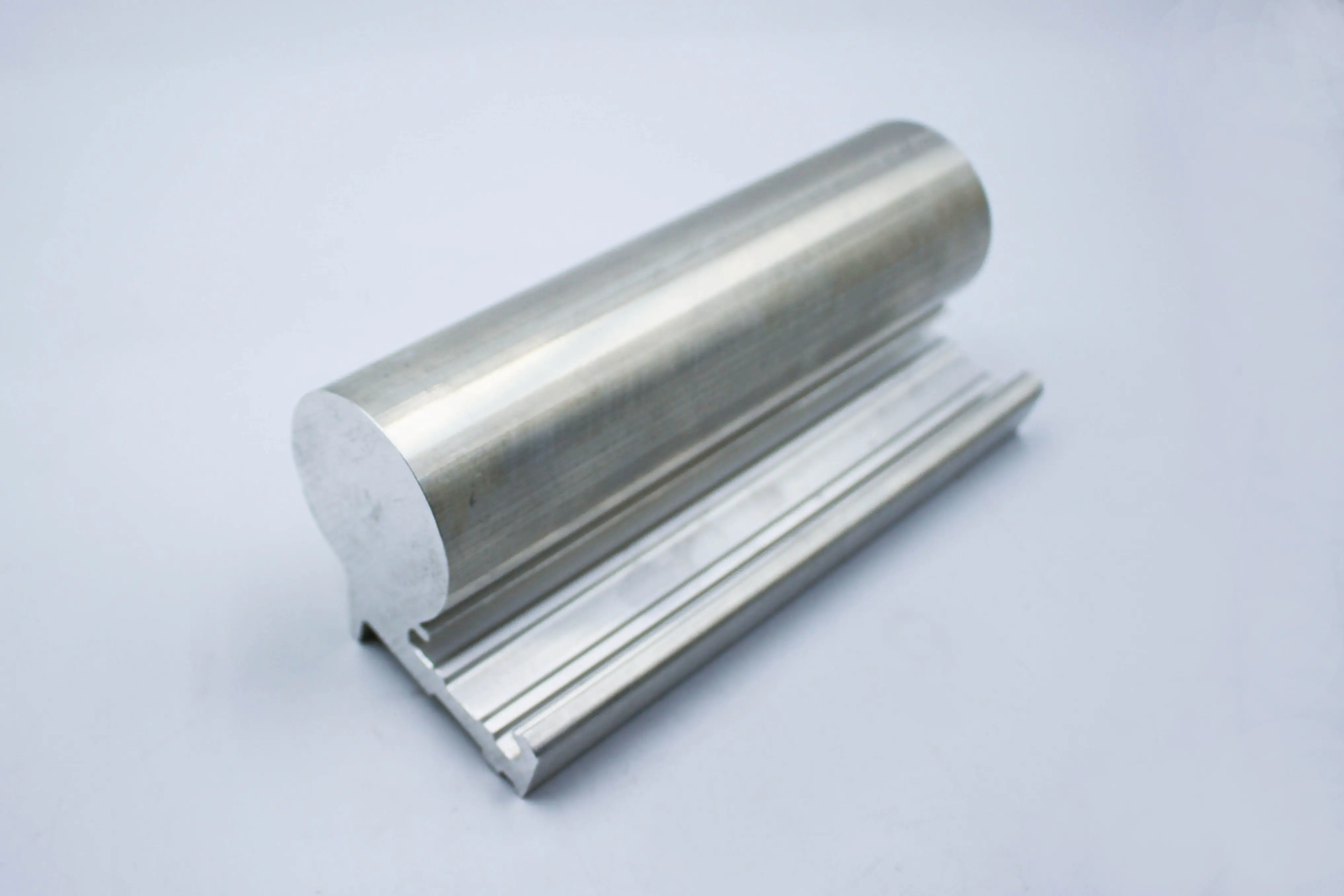 Custom High-End aluminum gate closer hinge- profile in 6061-T6 Alloy Manufacturer, Factories