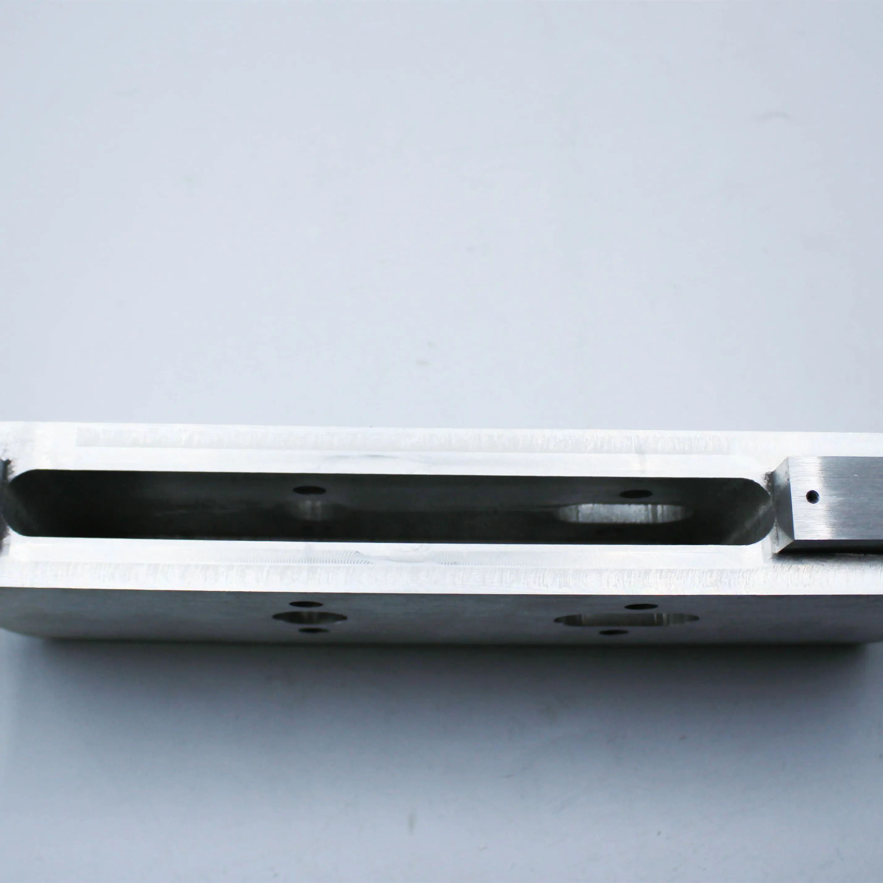 High-Quality Aluminum lock case for high-end glass door-CNC machining part in 6063-T6 alloy with brush and statin anodize Manufacturers, Pricelist