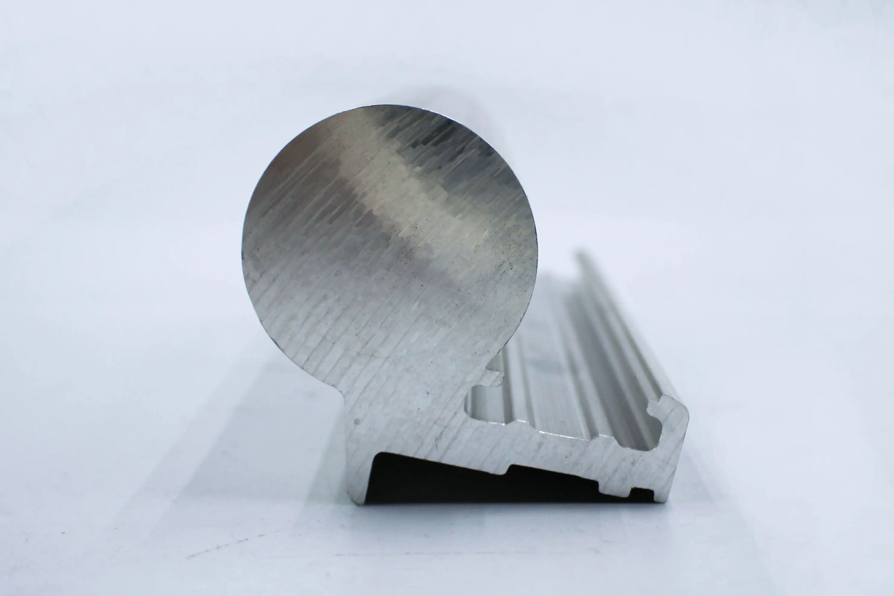 Custom High-End aluminum gate closer hinge- profile in 6061-T6 Alloy Manufacturer, Factories