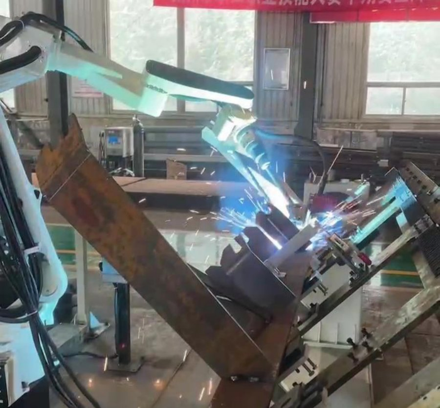 Monifaliment Welding Robot Automatic Customized for Automatic Production Line