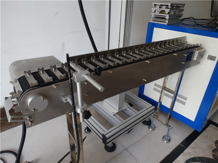 High Precision Flying Fiber Laser Marking System with Conveyor Device