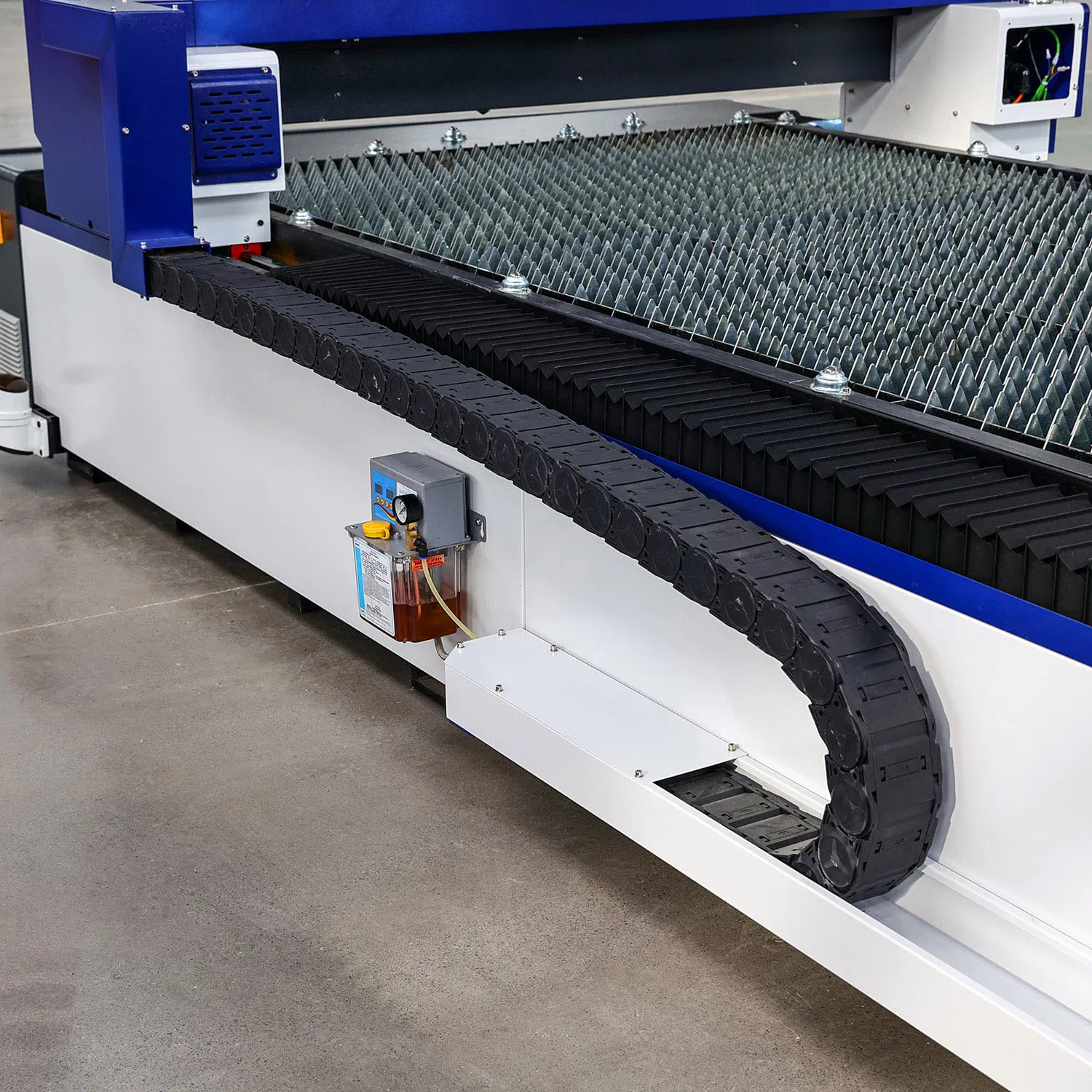 Automotive Parts Laser Cutting System – Complex Shape Processing