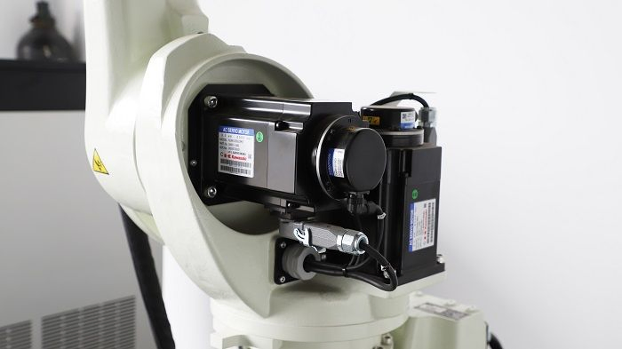 Raycus Laser Source Automatic CNC Robot Welder Industrial Laser Welding Arm System