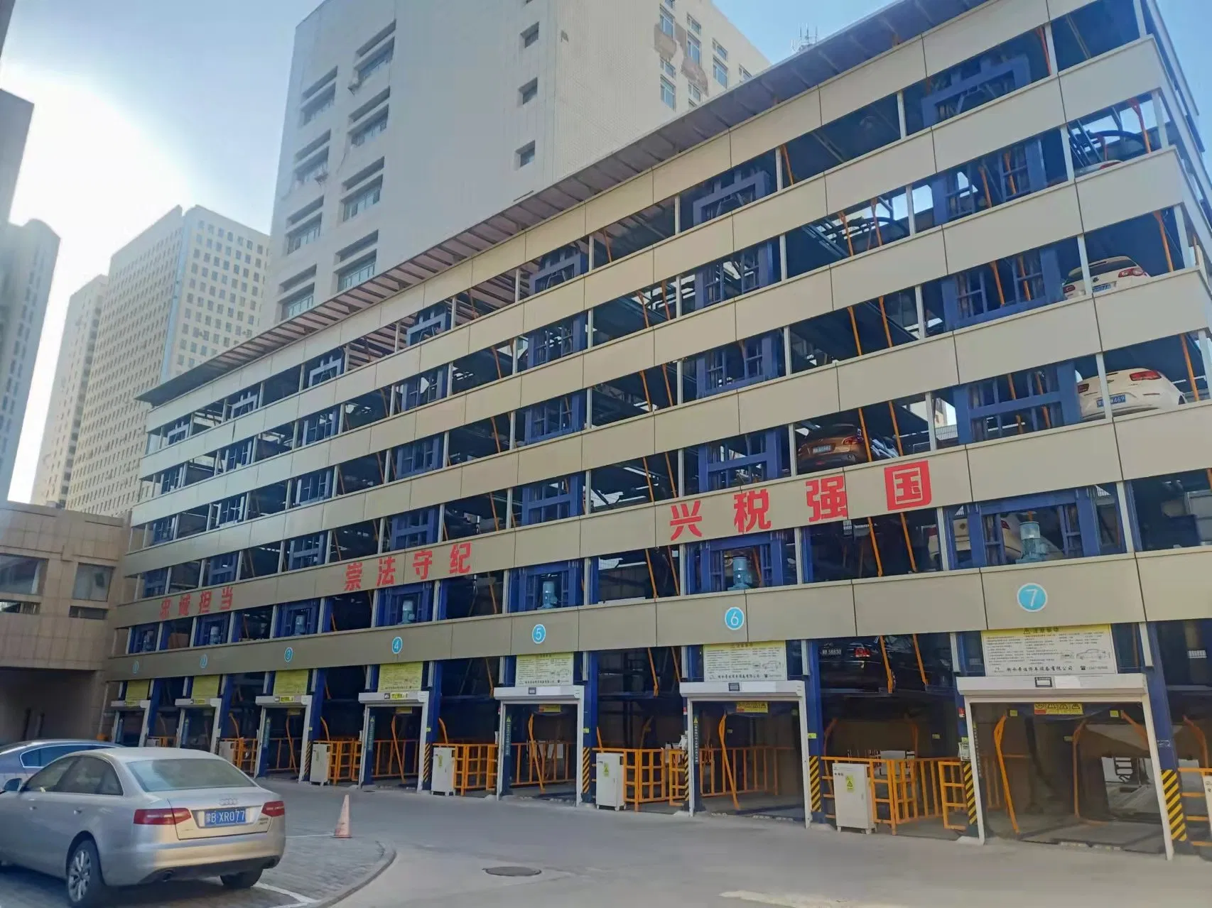 High Quality 8 Suvs Car Parking Lift Smart Rotary Parking System