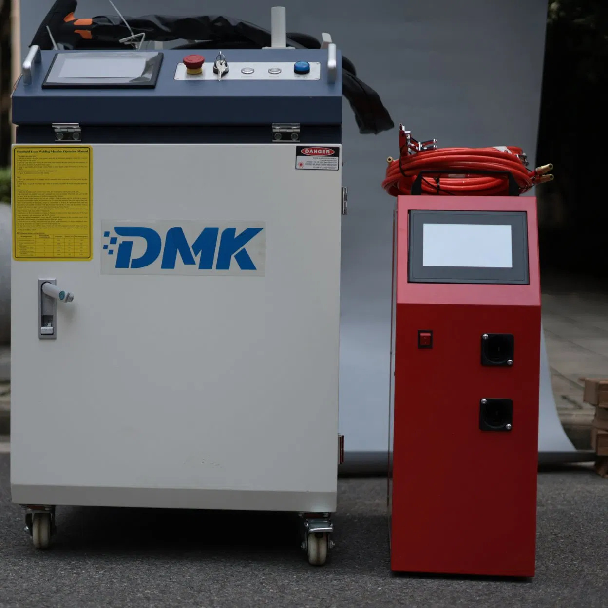 1000W 1500W 2000W 3000W Handheld Laser Welding Equipment for Stainless Steel / Aluminum / Carbon Steel/ Copper