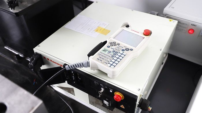 Raycus Laser Source Automatic CNC Robot Welder Industrial Laser Welding Arm System