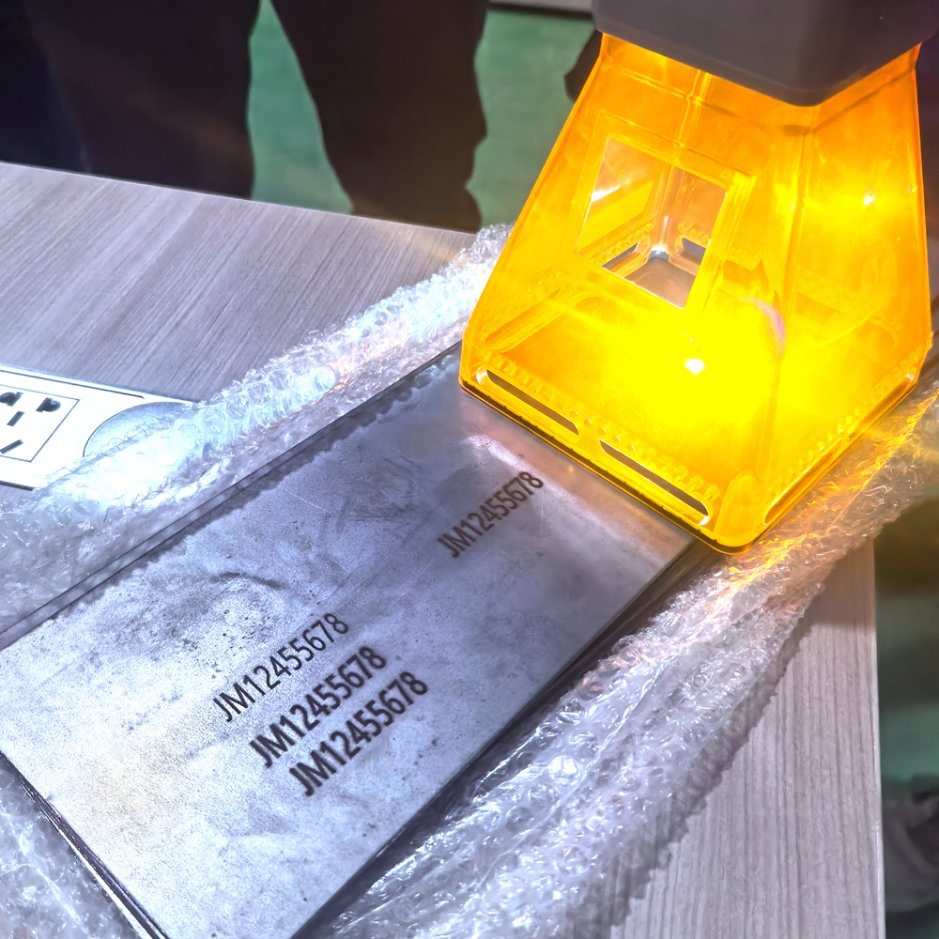 Mini Small Metal Desktop Precision Aluminum PVC Jewelry Mopa 5W UV Color 30W Handheld Fiber Portable Laser Marking Machine Price for Marker Engraving Machine