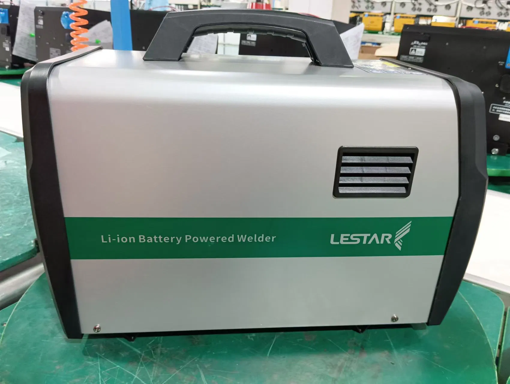 Output 3700W Lithium Battery Powered Welder Suitable Outdoor Construction Welding Mini Welding Machine