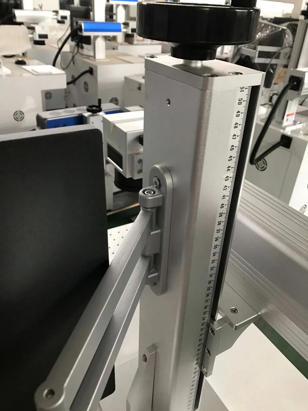 2.5D 3D Class1 CE 20W 30W 50W 60W 100W Desktop Fiber Laser Marking Marker Machine Deep Engraving for Metal Aluminum Brass Gold Silver Jewellery Relief