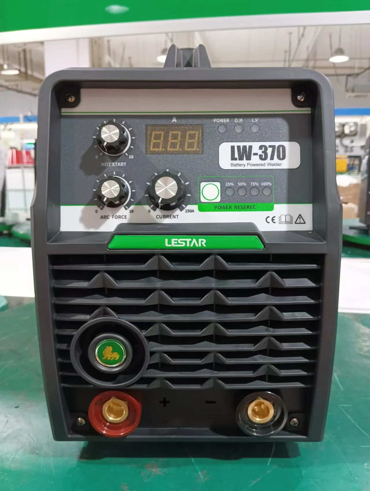 Output 3700W Lithium Battery Powered Welder Suitable Outdoor Construction Welding Mini Welding Machine