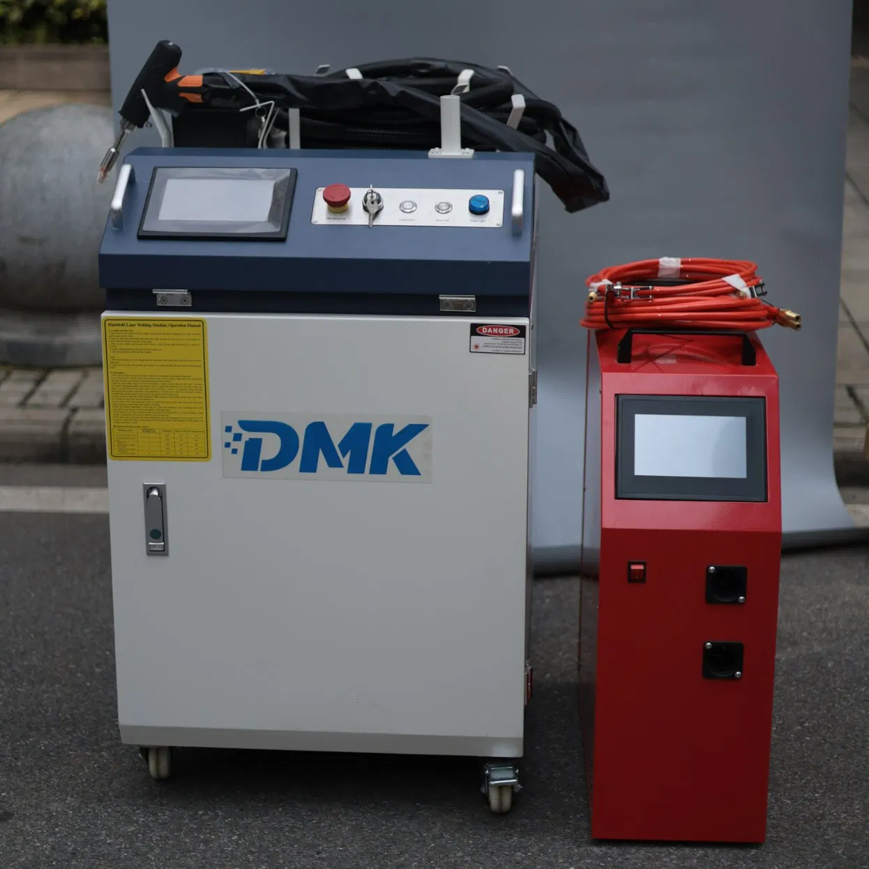 1000W 1500W 2000W 3000W Handheld Laser Welding Equipment for Stainless Steel / Aluminum / Carbon Steel/ Copper