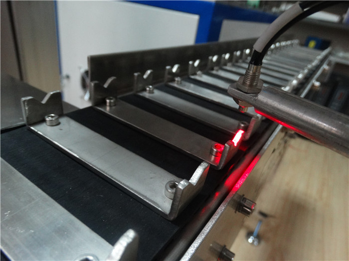 High Precision Flying Fiber Laser Marking System with Conveyor Device