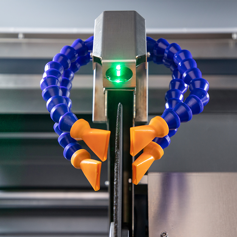 Fully Automatic Precision Cutting System with Multi-Axis Control