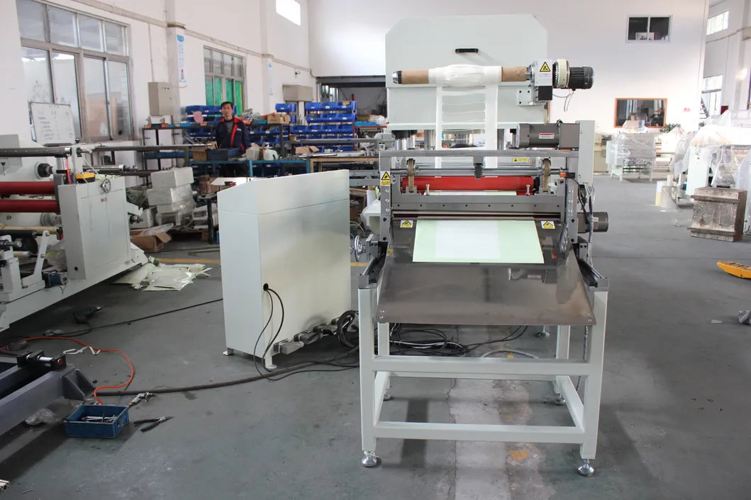 Automatic Flatbed Hydraulic Die Cutting Machine 3