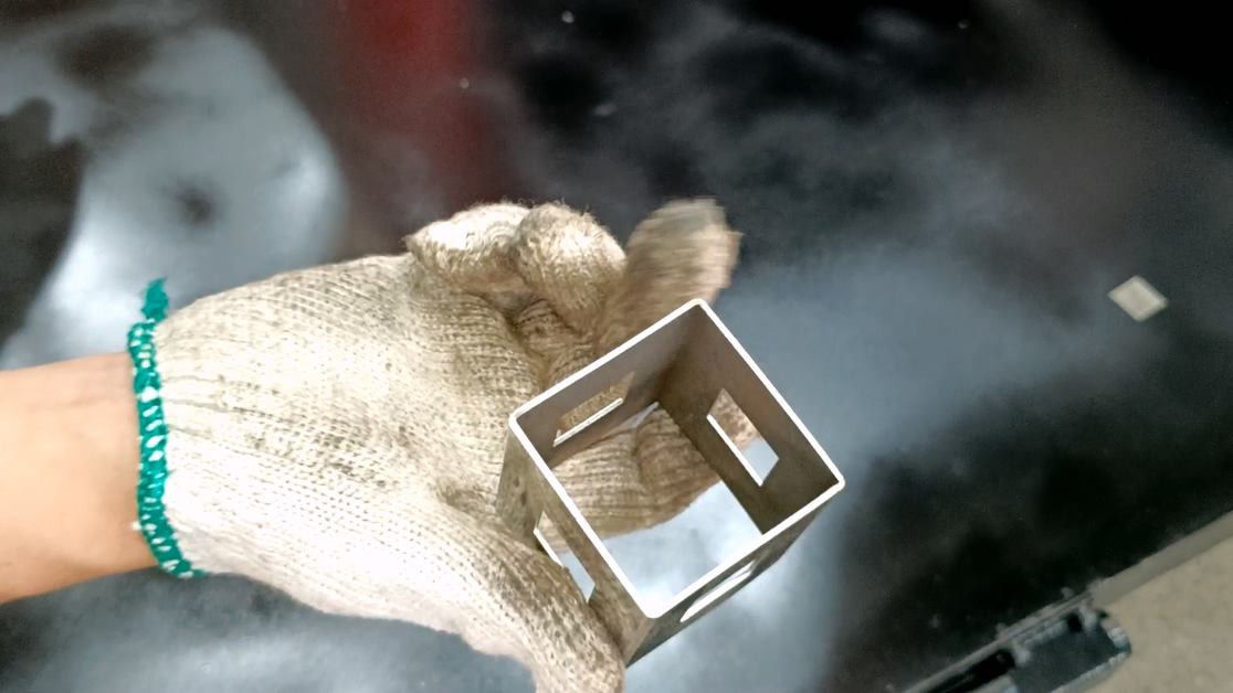 Industrial Power Industrial Advanced 3015/4020/6020/6025 CNC High Precision Laser Cutter for Plate and Tube for Retail