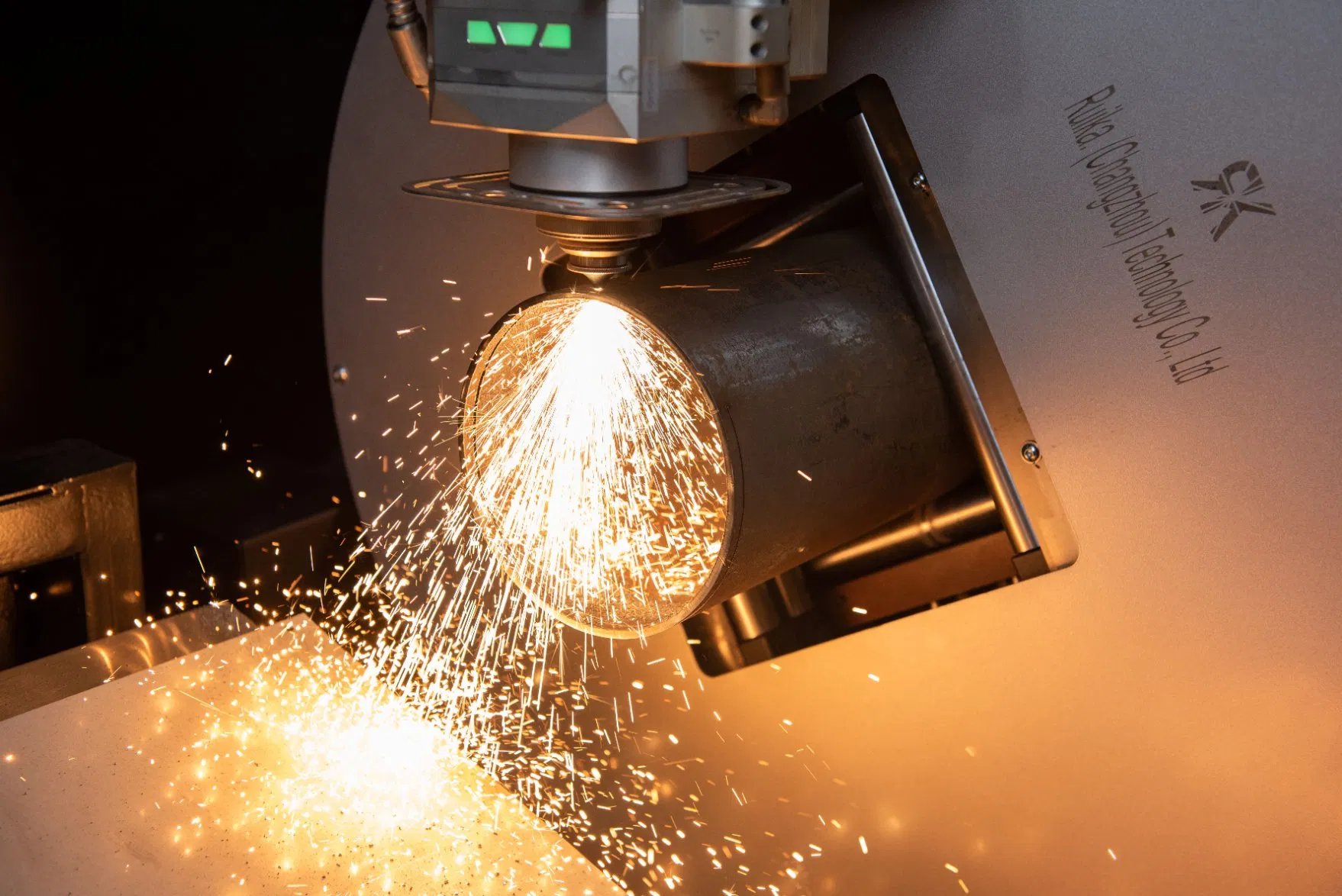 Industrial Power Industrial Advanced High Power CNC High Precision Laser Cutter for Plate and Tube for Retail