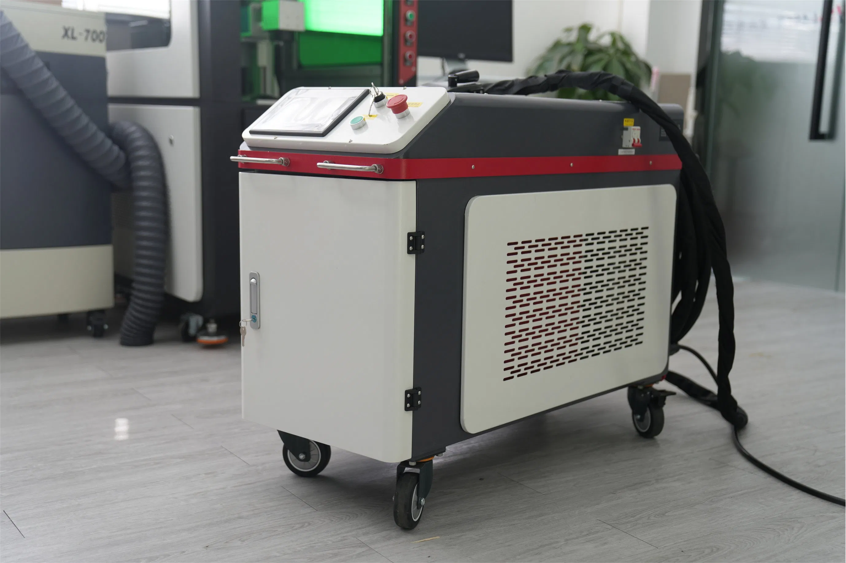 Precision Non-Contact Laser Cleaning System for Glass Restoration Projects