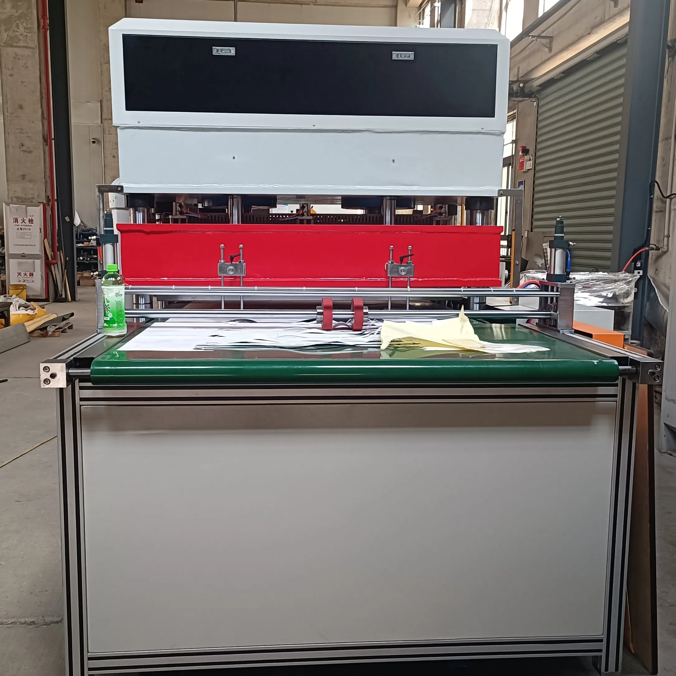 HDPE Die Cut Fixing Liner Board Die Cutting Machine