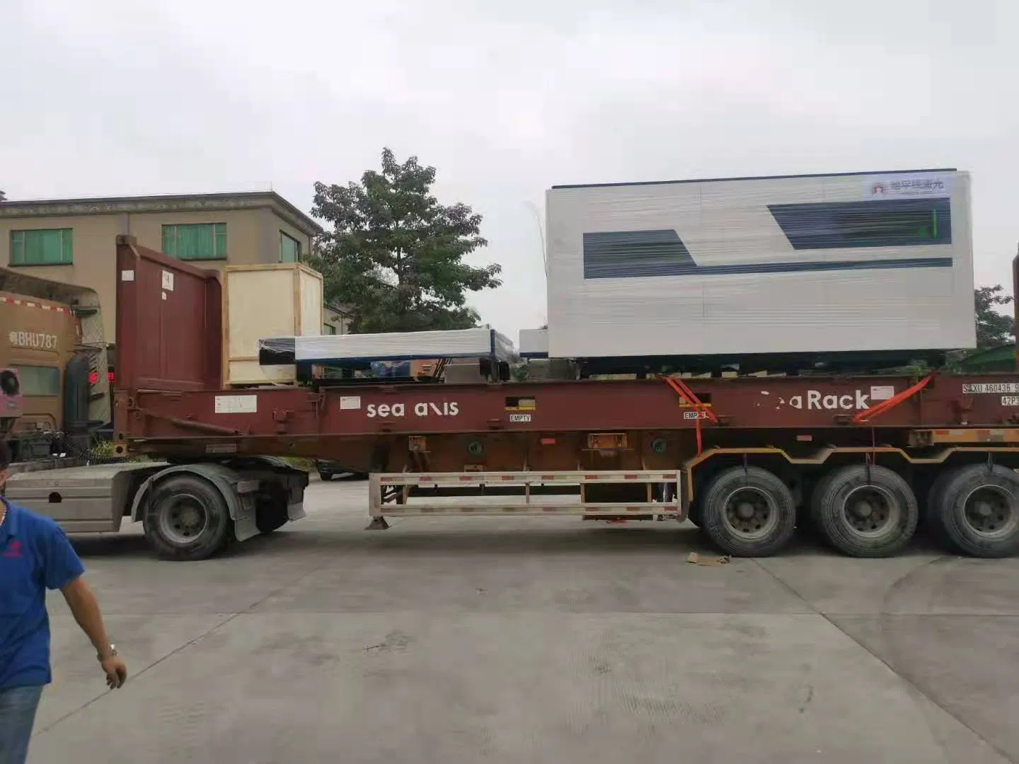 High-Precision CNC Laser Cutter for Industrial Metal Plates