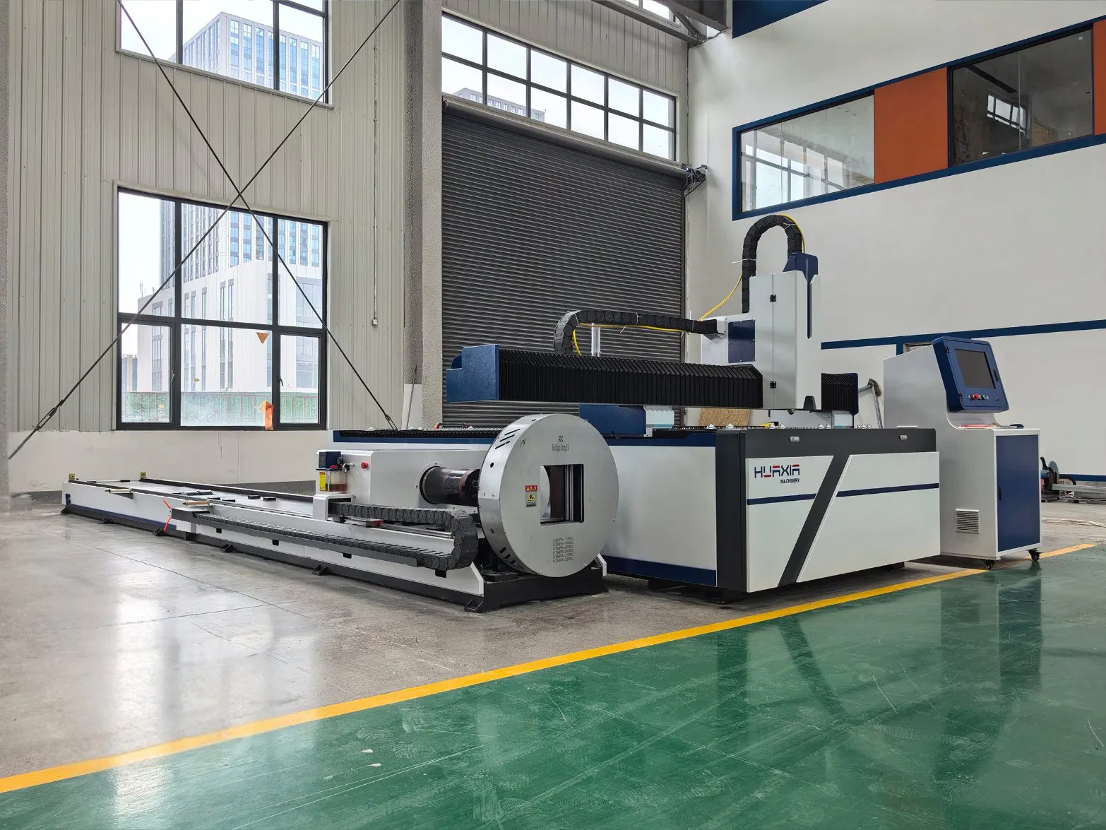 1500W High Precision Laser Cutting Machine for Thin Aluminum Plate and Small Tube in Lighting Industry and Consumer Electronics