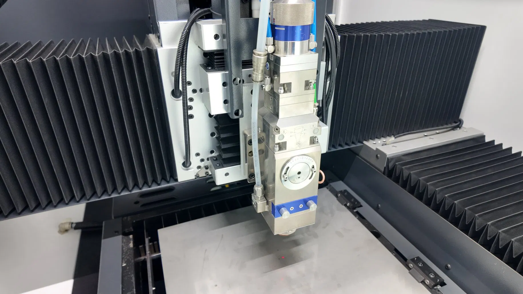 Motor Core Laser Cutting Machine 0.1-1mm Processing for New Electrical Steel