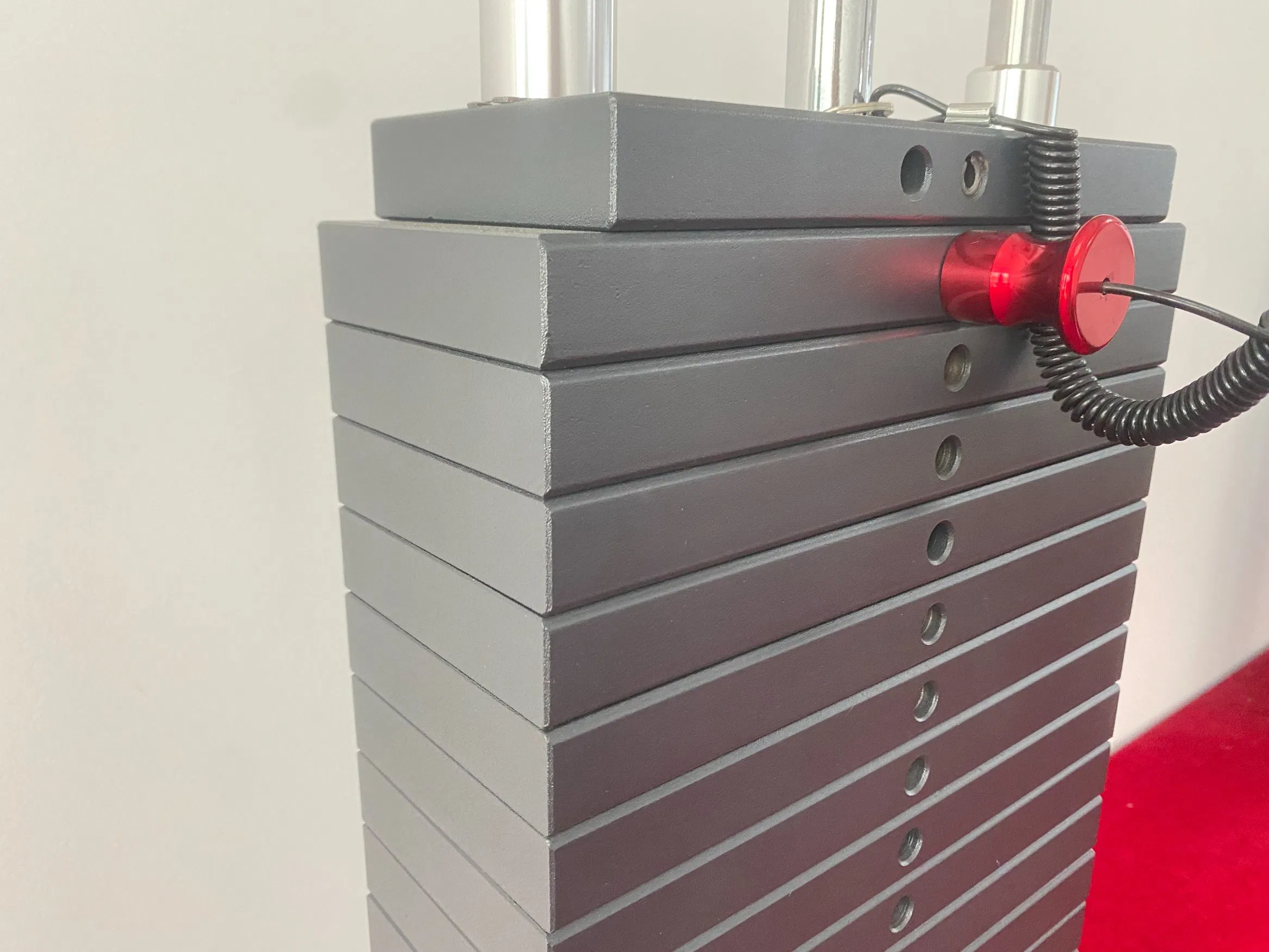 User Friendly Selectorized Weight System with Easy Operation Features