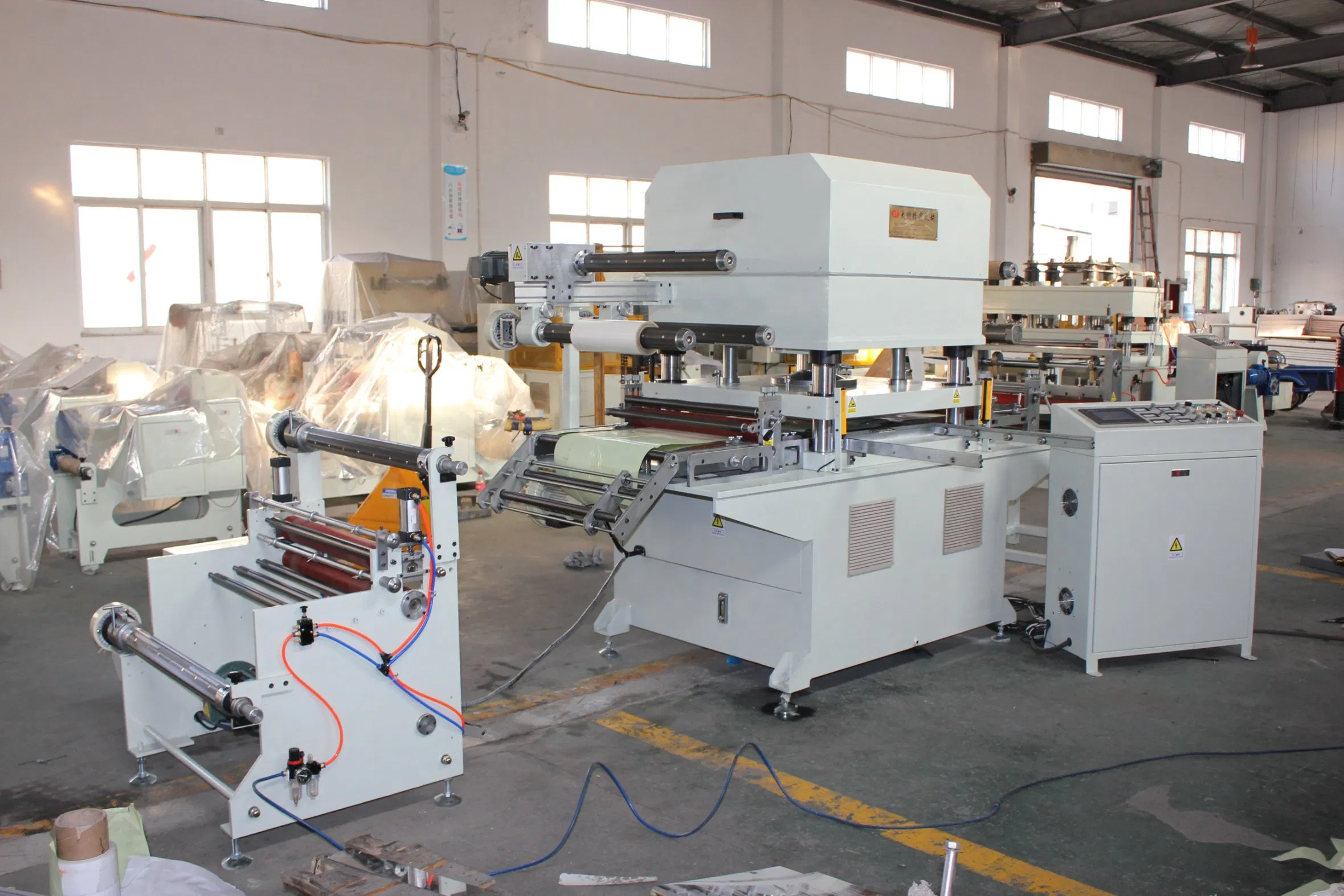 with Multilayer Laminating Function Die Cutting Machine